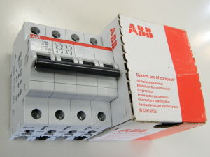 Automatic switch ABB S204 C16  4 poles  System pro M compact