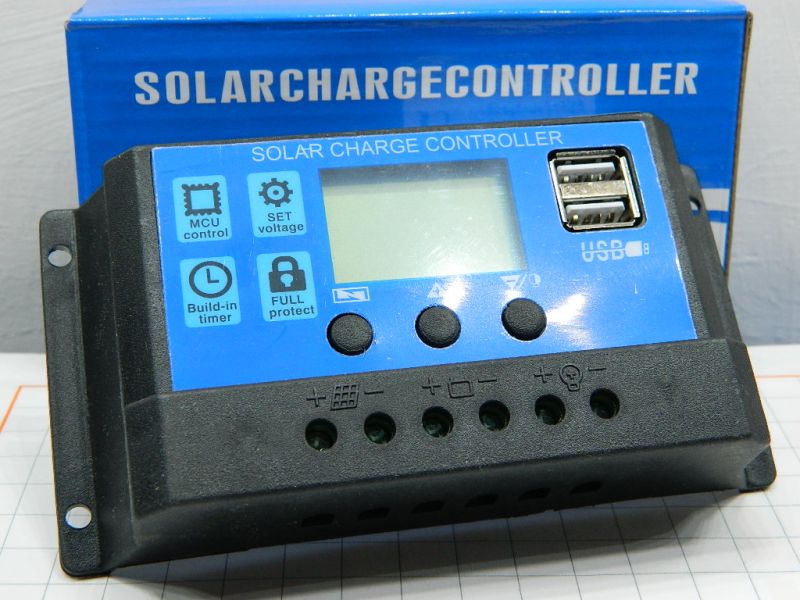 REGOLATORE PER PANNELLO SOLARE 12/24V 30A W88-C 2 USCITE USB