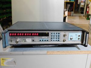 EIP model 578 SOURCE LOCKING MICROWAVE COUNTER