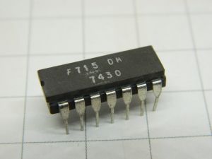 uA715DM Fairchild linear operational amplifier